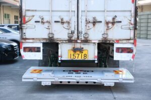 Rust-Proof Your Tail Lifts: How Advanced Anti-Corrosion Technology Conquers Common Problems and Extends Equipment Life